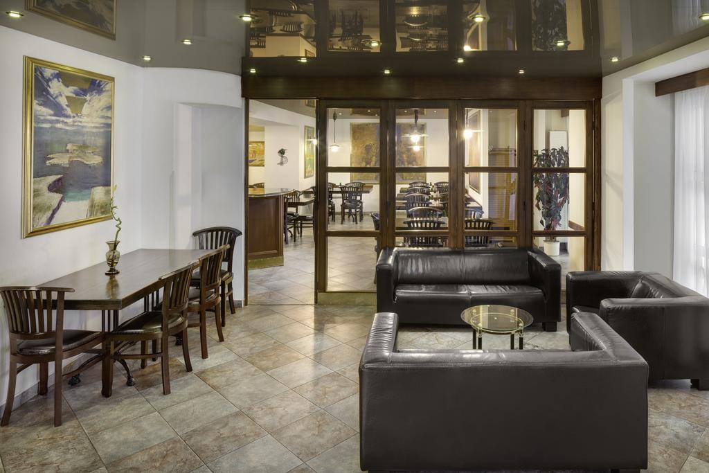 Otar Hotel Praga