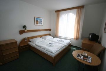 Otar 3* Praga